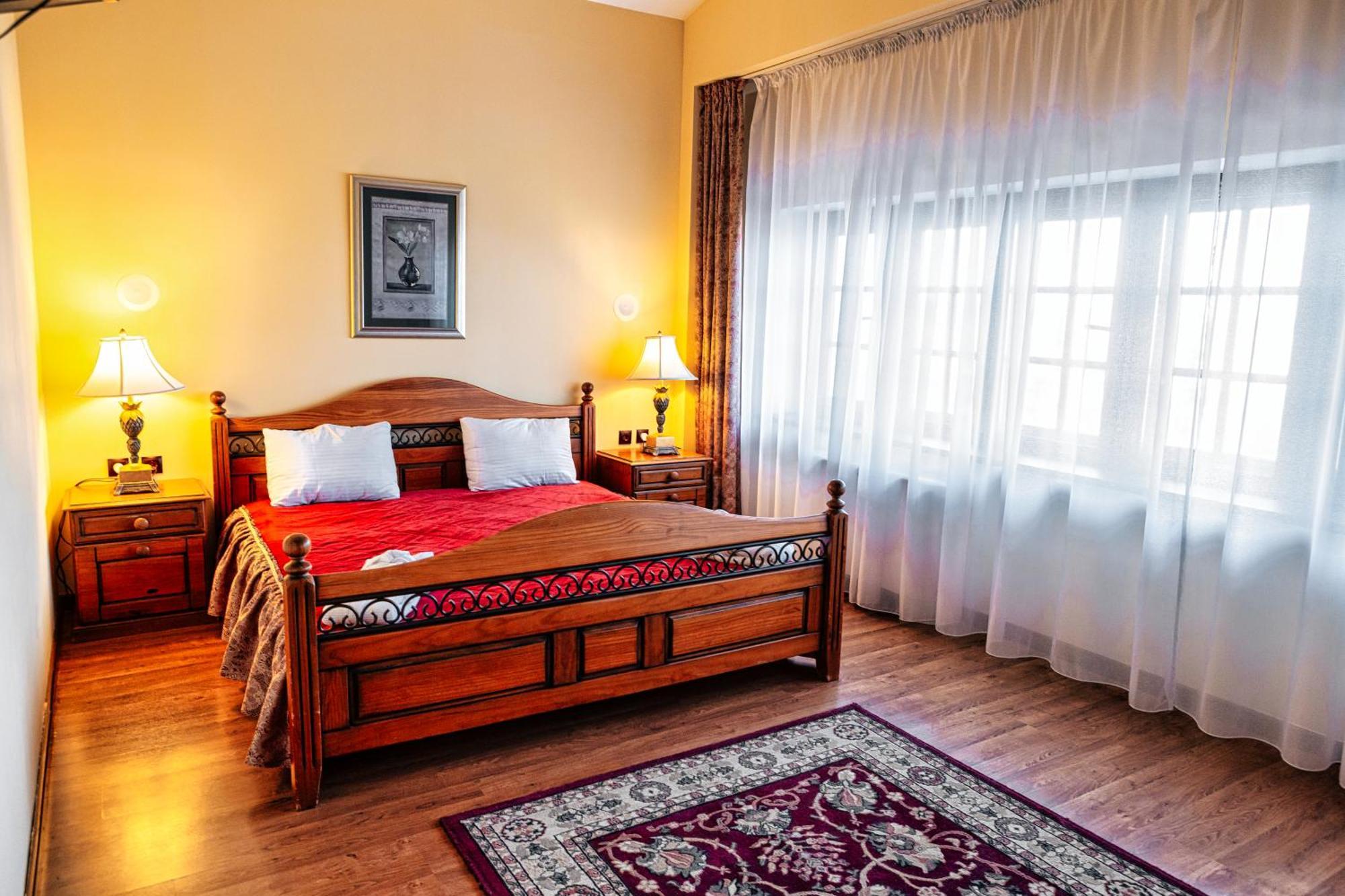 Park Kokshetau Hotel